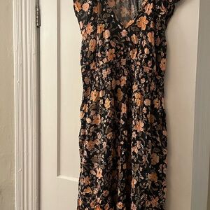 Old Navy Dress--Floral Peach /Orange on Navy background